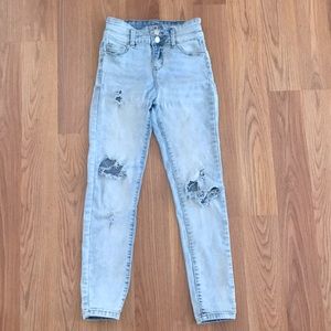 Light wash urban kids jeans
